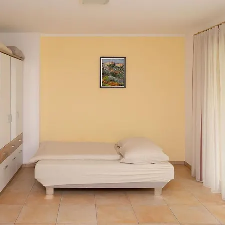 Cozy Garconniere Near Innsbruck Vols