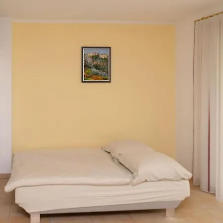 Cozy Garconniere Near Innsbruck Vols